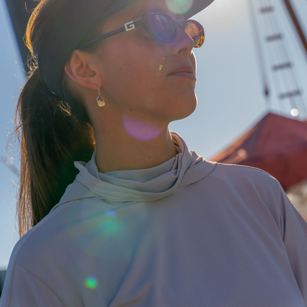 Hooded Sun Shirt - Light Grey